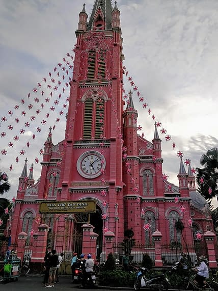 Saigonin pinkki kirkko